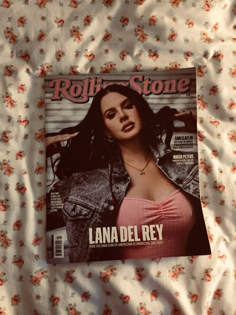 #lanadelrey #lanadelreyaesthetic #magazine #lana #lanamagazine #rollingstonemagazine #coquette Lana Del Rey Cover, Maisie Peters, Sam Claflin, Dark Star, Living Legends, Rolling Stone, Gorillaz, Print Magazine, Rolling Stones