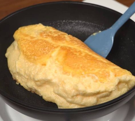 Super Fluffy Souffle Omelet Recipe Egg Souffle, Eggs Scrambled, Egg Omelet, Omelets Recipe, Fluffy Eggs, Fall Breakfast, Omelet, Non Stick Pan, Breakfast Dishes