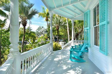 Designer Octagon House Of Key West | 4 Bedroom Monthly Vacation Rental Key West Houses Cottages, Key West Style Homes House Plans, Key West Style Decor, Key West Style Homes Exterior, Key West Interior Design, Key West Interior, Key West Porch, Key West Outfits, Key West Style Homes