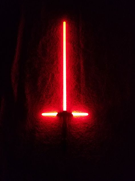 Red lightsaber Star Wars Aesthetic Lightsaber, Lightsaber Duel Aesthetic, Red Lightsaber Aesthetic, Anakin Red Lightsaber, Dark Red Lightsaber, Sith Aesthetic, Sith Lightsaber, Bad Romance Lady Gaga, Red Lightsaber