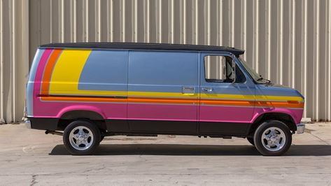 Ford Custom Van, Custom Vans For Sale, Road Trip Van, Vans Painted, Car Stripes, Old School Vans, Vw Lt, Kombi Home, Painted Vans