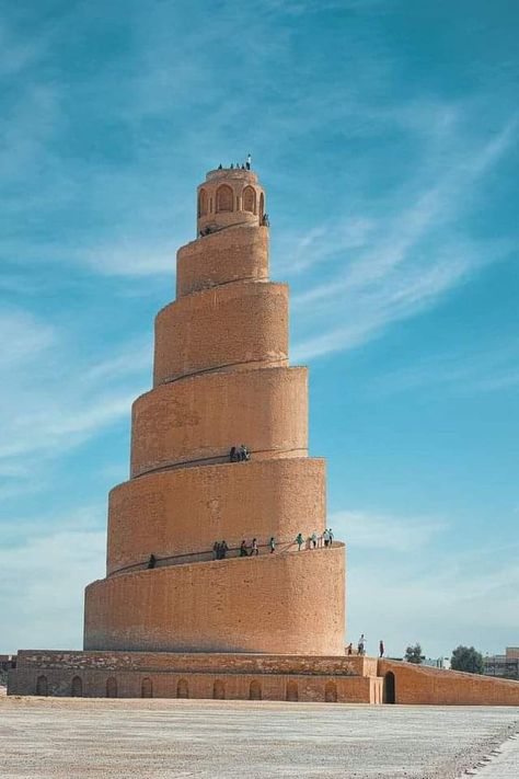 The Great Mosque of Samarra is a unique mosque that dates back to 9th Century AD and is located in the archaeological site of Samarra in present-day Iraq.  Built by the Abbasid caliph Ja'far al-Mutawakkil, who ruled in Samarra between 848-851 AD, the mosque is known for its 52m high minaret surrounded by a spiral ramp. Unique Mosque, Spiral Ramp, طابع بريدي, Ulsan, Archaeological Site, Burj Khalifa, Present Day, Iraq, Archaeology