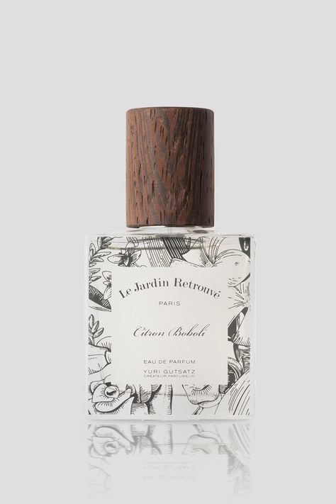 Label Design Perfume, Packaging Design Inspiration Perfume, Perfume Bottle Label Design, Perfume Label Design Ideas, Perfume Label Design, Vintage Perfume Packaging, Perfume Sticker Label Design, Perfume Brand Logo, Minimalist Perfume Label