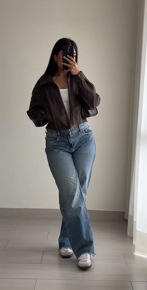 Grown Woman Fine Outfits, 25 Year Old Style, Casual Outfits Office Jeans, Drinks Date Outfit Summer, Lazy Outfits For Work, Mexican Fall Outfits, Over Size Outfit For Women, Cute Everyday Outfits Plus Size, Fall Outfits Chubby Women