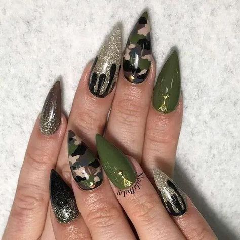 Camo Nail Art, Camo Nail Designs, Army Nails, Camouflage Nails, Camo Nails, Halloween Nail Designs, Holographic Nails, Cool Nail Designs, Cool Nail Art