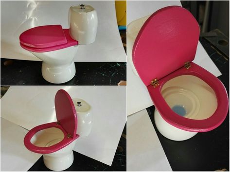 Making Toilet for Barbie Dollhouse: 5 Steps (with Pictures) Dollhouse Barbie, Barbie Bathroom, Barbie House Furniture, Barbie Dollhouse, Diy Barbie House, Accessoires Barbie, Doll Furniture Diy, Barbie Dolls Diy, Diy Barbie Furniture