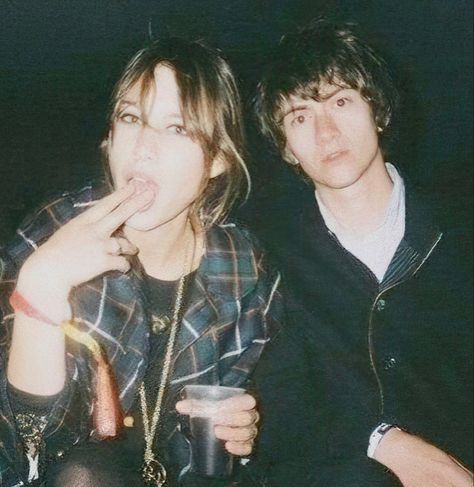 Alex Alexa, Alexa Chung Style, Last Shadow, Artic Monkeys, Divorce And Kids, Lou Reed, Brooklyn Baby, I'm With The Band, Alex Turner