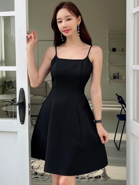 FRIFUL Solid Color Women's Spaghetti Strap Dress | SHEIN USA Black Spaghetti Strap Dress, Spaghetti Strap Dress, Spaghetti Strap Dresses, Strap Dress, Black Dresses, Dress P, Spaghetti Strap, Spaghetti, Black Dress