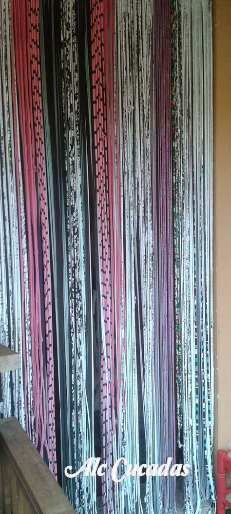 Alc Cucadas: Cortinas de Trapillo Girls Tent, Diy Patio Decor, Beaded Curtains, Macrame Ideas, Diy Curtains, Recycled Crafts, Macrame Diy, Curtain Fabric, Garage Decor