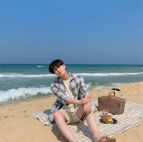 Asian Men Beach Outfit, Aesthetic Beach Outfits Korean Men, Korean Beach Outfit Men, Beach Fit Men, Beach Outfit Men Aesthetic, Korean Beach Fashion, Men Beach Outfit, Beach Outfit For Men, Korean Beach Outfit