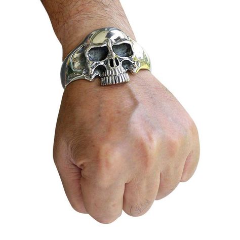 CLASSIC 925 STERLING SILVER CUFF BRACELET ~BRAND NEW This beautiful classic cuff bracelet made from sterling silver is very popular with our site visitors because it is so unique in many ways. Apart from the bulky design which appeals to many, you will surely notice the beautiful way the skull is made to stand out nice Arte Trash Polka, Arte Heavy Metal, Biker Rings Mens, Biker Accessories, Biker Bracelet, Sterling Silver Skull Rings, Handmade Skulls, Mens Silver Jewelry, Silver Skull Ring