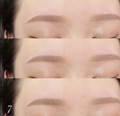 Korean Straight Brows, Eyebrow Tutorial Asian, Japanese Eyebrows Style, Eyebrows Face Shape, Korean Straight Eyebrows, Korean Eyebrows Shaping, Korean Brows, Asian Brows, Eyebrow For Round Face