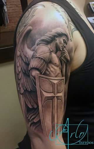 Arc Angel Michael Cool Cross Tattoos, Tato Phoenix, Archangel Michael Tattoo, Tato 3d, St Michael Tattoo, Archangel Tattoo, Armor Tattoo, Cross Tattoo For Men, Faith Tattoo