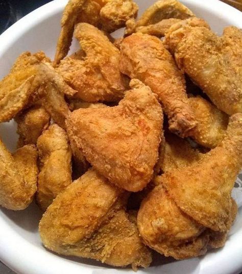 Southern Fried Chicken Batter, Best Fried Chicken Recipe, Fried Chicken Batter, Chicken Wing Recipes Fried, Fried Chicken Ingredients, Baked Fried Chicken, Chicken Batter, Oven Fried Chicken, Chicken Pieces