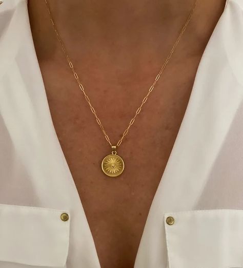 TheJewelryStandard - Etsy Gold Necklace With Pendant, Sunburst Necklace, Necklace Sun, S Necklace, Sun Necklace, Necklace With Pendant, Tarnished Jewelry, Gold Filled Necklace, Medallion Necklace