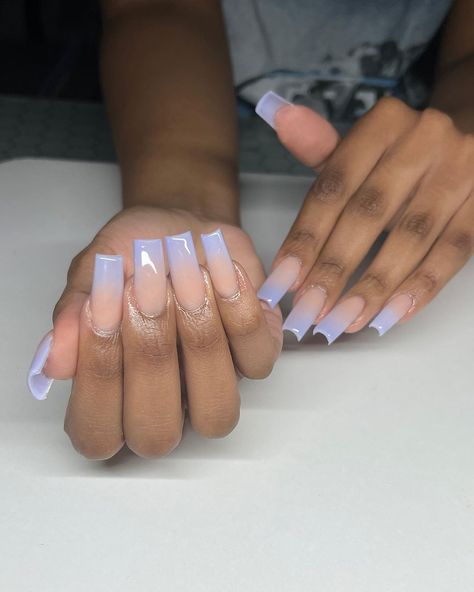 Short Periwinkle Nails, Periwinkle Nail Designs, Periwinkle Ombre Nails, Periwinkle Nails Acrylic, Periwinkle Acrylic Nails, Nail Designs Blue Ombre, Ombré Blue Nails, Perrywinkle Nails, Periwinkle Nails Designs