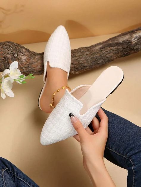 Women Plaid Pattern Point Toe Flat Mules, Elegant Outdoor Flats | SHEIN USA Summertime Outfits, Comfortable Walking Shoes, Short Lace Dress, Sneaker Slippers, Pointed Toe Shoes, Pointed Toe Flats, Dress For Short Women, Casual Flats, Womens Plaid