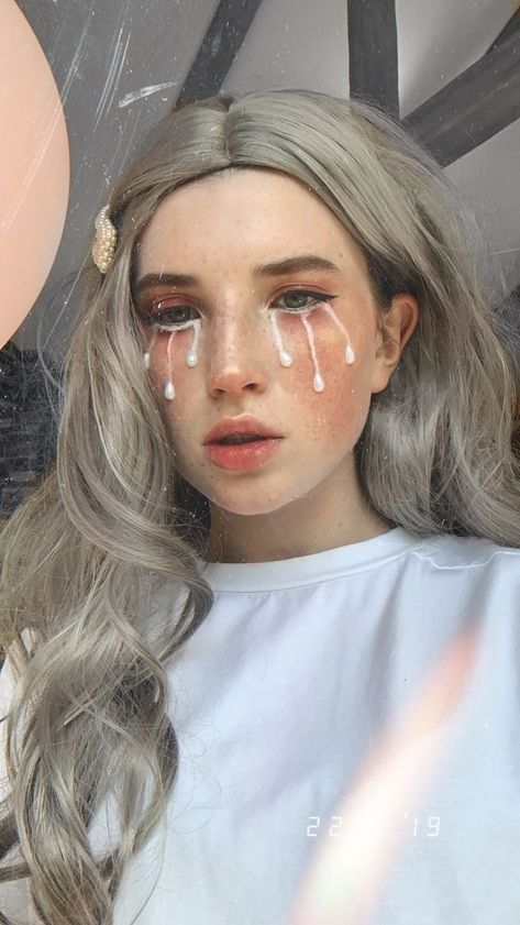 White Tears Makeup, Crying Glitter Makeup, Cry Makeup Look, Cherub Makeup, Crying Clown Makeup, Cry Baby Makeup, Tear Drop Makeup, Milky Makeup, Crying Makeup