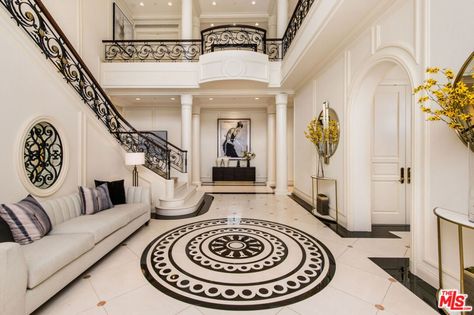 Paris Hilton House, White Foyer, Beverly Park, Florida Mansion, Luxurious Mansion, Beverly Hills Mansion, Off Grid House, Entry Stairs, Beverly Hills Houses