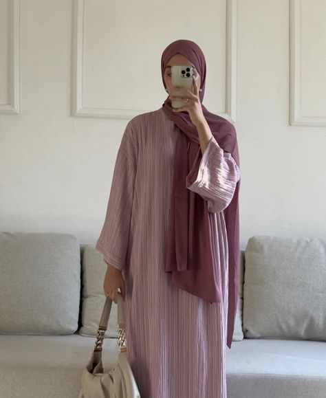 Hijab Trend, Islamic Modest Fashion, Modest Outfits Muslim, Abaya Outfit, Estilo Hijab, Hijabi Fits, Stile Hijab, Trend 2023, Hijab Fashionista