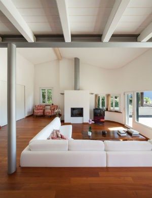 Exposed Ceiling Beams 101: How to Find (or Fake) Them in Your Own Home - Bob Vila Painting Ceiling Beams, Ceiling Beams White, Ceilings Painted, Faux Ceiling Beams, Painting Ceiling, Painted Beams, Beam Ceilings, Exposed Beams Ceiling, Beams Living Room