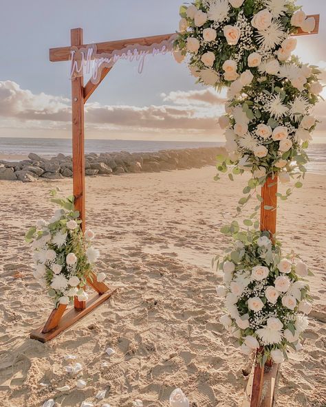 Simple Beach Proposal, Simple Beach Proposal Ideas, Proposal Arch, Proposal Backdrop, Gf Proposal, Beach Proposal Ideas, Oregon Beach Wedding, Outdoor Proposal, Backdrop Simple