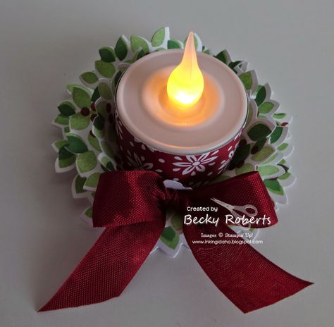 Isn't this a fun idea?  I used the Wondrous Wreath stamp set, stamped 3 of them, made slits in two wreaths and overlapped slightly to create a candle holder.  Add a bow and it's an easy peasy little gift to leave on someone's desk or use as a table setting. ... Natal, Wreath Stamp, Tea Light Crafts, Wondrous Wreath, Christmas Paper Crafts, Lighted Ornaments, Light Crafts, Stampin Up Christmas, 3d Christmas