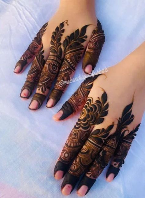 Stylish Fingers Mehndi Designs, Back Finger Mehendi Designs, Fingers Back Hand Mehndi Designs, Finger Mahandi Design, Khafif Mehndi Designs Back Hand, Only Fingers Mehndi Design, Simple Back Mehendi Design, Khafif Mehndi Designs New Simple, Mehndi Designs Only Fingers