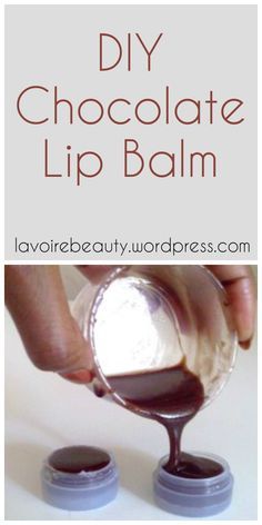 Home made Chocolate Lip Balm Chocolate Lip Balm, Diy Lip Balm Recipes, Diy Chocolate, Lip Balm Recipes, Diy Lip Gloss, Overnight Beauty, Homemade Lip Balm, Diy Kosmetik, Homemade Facials