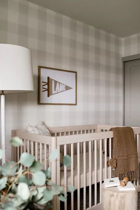 Neutral Tones Nursery, Magnolia Home Nursery, Baby Boy Wallpaper Nursery, Cozy Boy Nursery, Boy Nursery Theme Ideas, Boy Nursery Ideas Simple, Simple Baby Boy Nursery, Vintage Boy Nursery Ideas, Simple Boy Nursery