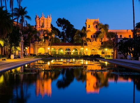 San Diego, Theme Parks, Luxury Hotels & Travel Guide | La Jolla Mom Things To Do At Night, San Diego Activities, Seaworld San Diego, San Diego City, Visit San Diego, Old Town San Diego, City Lights At Night, Gas Lamp, Downtown San Diego