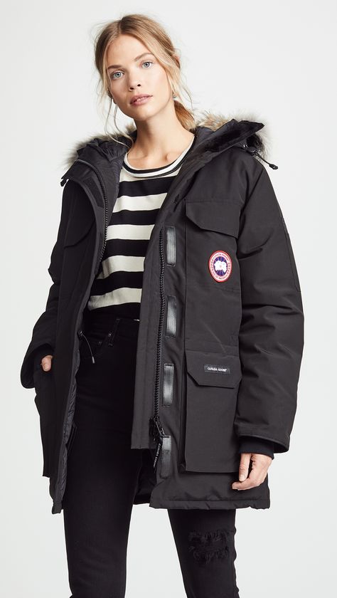 Canada Goose Expedition Parka, Canada Goose Chilliwack, Canada Goose Jacket, Long Coat Outfit, Canada Goose Parka, Snow Skirt, Fashion Boho, Thrift Fashion, Cold Weather Outfits