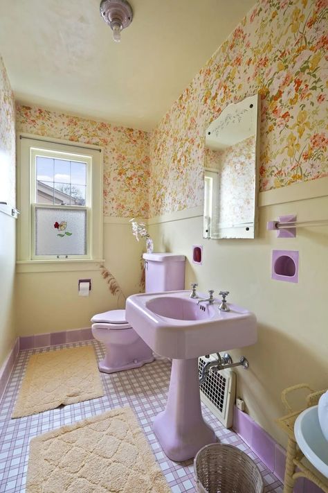 70s bathroom decor