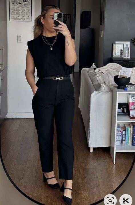 Admission Counselor Outfit, Cute Casual Work Outfits Black Women, Black Serving Outfit, Women Work Casual Outfits, Casual Wear To Work Outfits, Casual Realtor Outfits Summer, Dresses To Wear To Work The Office, Black Work Wear, Outfit Ideas Professional Casual