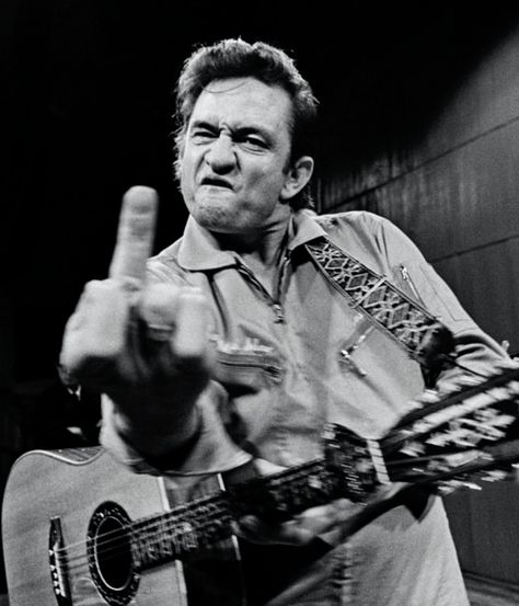 Johnny Cash First Wife, Johnny Cash Birthday, Johnny Cash Middle Finger, Johnny Cash Tattoo, Johnny Cash Art, Johnny Cash Quotes, Johnny Cash Museum, Jim Marshall, San Quentin