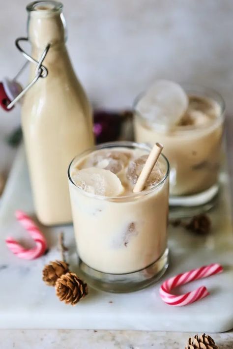 Vegan 'Baileys' Irish Cream Liqueur - Vegan Recipe Club Vegan Baileys, Vegan Condensed Milk, Irish Cream Recipe, Baileys Recipes, Irish Cream Liqueur, Baileys Irish, Cream Liqueur, Alcoholic Drink, Baileys Irish Cream