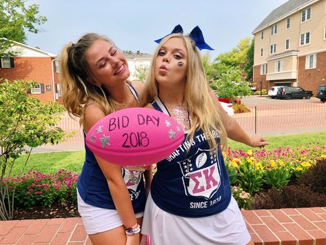 Mizzou Sigma Kappa Bid Day //Drafting the Best Since 1874 Nfl Bid Day Theme, Drafting The Best Bid Day, Football Bid Day Theme, Kappa Bid Day, Sorority Recruitment Themes, Recruitment Themes, Football Draft, Sorority Ideas, Sorority Events