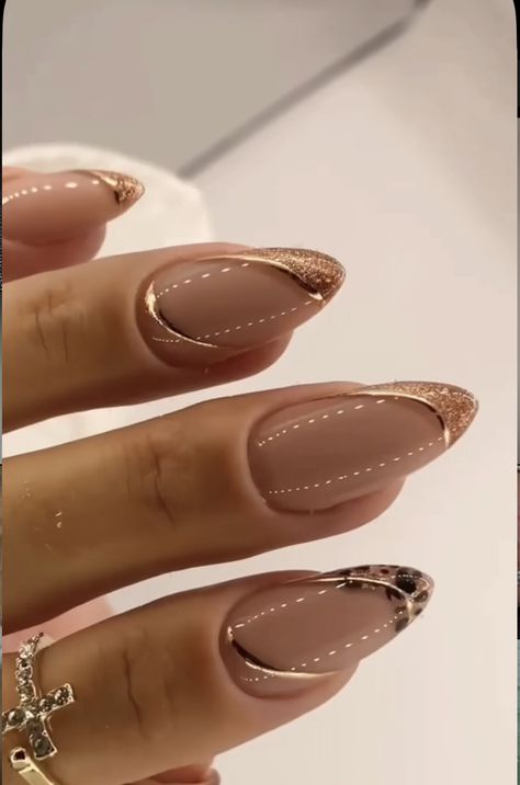 Champagne Nails, Nude Nail Designs, Fancy Nails Designs, Gold Nail, Work Nails, Oval Nails, Elegant Nails, Classy Nails, Fancy Nails