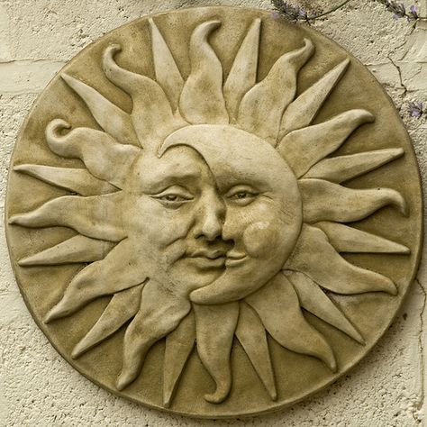 Garden plaque sun moon face - beautifully done Sun Face Art, Sun And Moon Together, Sun And Moon Face, Moon With Face, Pottery Sun, Moon Faces, Garden Wall Plaque, Ceramic Sun, Sun Decor