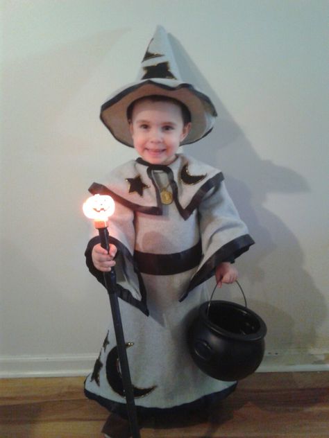 Boy Witch Costume, Dark Wizard Costume, Baby Wizard Costume, Wizard Costume Male Diy, Wizard Costume Ideas, Kids Wizard Costume, Toddler Wizard Costume, Mother Son Halloween Costumes, Toddler Witch Costumes