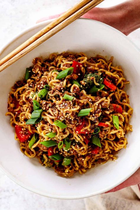 Quick and Easy Ramen Noodle Stir Fry + VIDEO (Customizable!) Ramen Noodle Stir Fry, Gluten Free Ramen, Fried Ramen, Ramen Recipes Easy, Vegetarian Stir Fry, Ramen Stir Fry, Easy Ramen, Noodle Stir Fry, Ramen Noodle Recipes