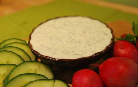 Lemon-Herb-Dip Easy Vegetable Dip Recipe, Creme Fraiche Dip, Avocado Recipes Pasta, Vegetable Dip Recipe, Dipping Oil Recipe, Easy Apple Crisp Recipe, Cream Dip, Baked Spaghetti Squash, Easy Cream