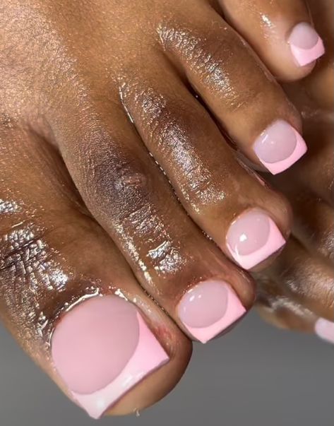 Toenail Inspiration, Light Pink Toe Nails, Nails Pink Black, Pink Frenchies, Pink Toe Nails, Gel Toe Nails, Acrylic Toes, Acrylic Toe Nails, Toe Nail Color