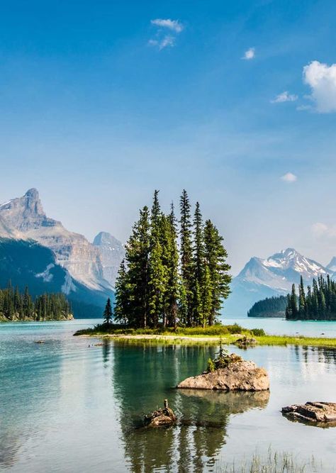 8 Amazing Facts About Spirit Island, Maligne Lake in Jasper, AB Spirit Island Jasper, Maligne Lake Jasper, Lake Landscape Photography, Spirit Island, Maligne Lake, Canada Road Trip, Beautiful Scenery Pictures, Lake Landscape, Canoeing