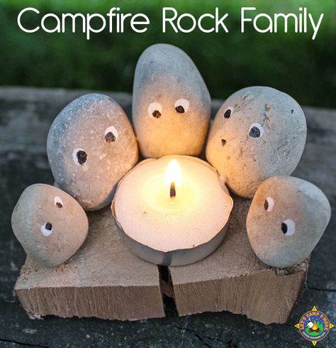 Camping Rock Craft - Tealight Candle Campfire Family Camping Checklist Family, Camping Things, Rock Family, Outdoor Crafts, Family Camping Trip, Family Crafts, Rock Painting Designs, Camping Activities, Ideas Family