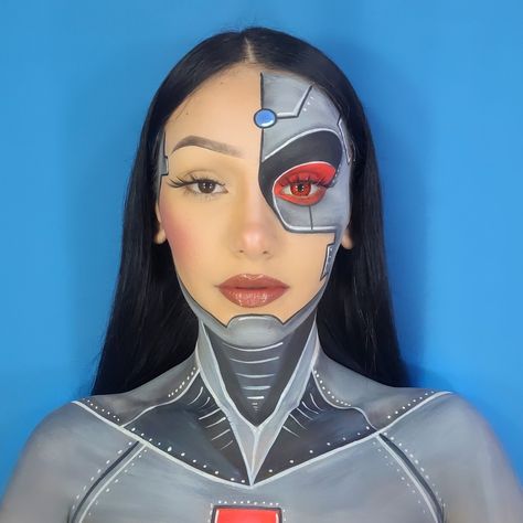 Robot Makeup Look, Halloween Cyberpunk, Robot Makeup, Cyberpunk Theme, Futuristic Woman, Paint Halloween, Animal Makeup, Face Painting Halloween, Halloween 2024