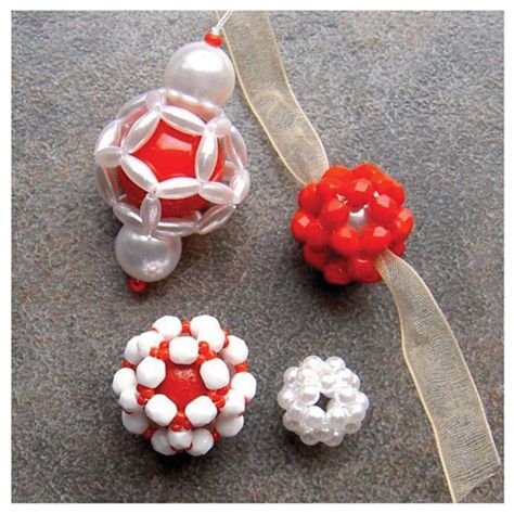 Free Beading Pattern: Dodecahedron Bead Ball | Bead-Patterns.com Bead Ball Pattern, Beading Stitches, Seed Beads Diy, Ball Pattern, Beaded Bead, Bead Ball, Beaded Ball, Beadwork Embroidery, Diy Jewelry Projects