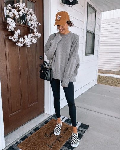 After College Outfits, Hiking Outfit Late Summer, Stitch Fix Style Board, Women Comfortable Outfits, Hipster Mom Outfits, Casual Sheek Outfits, Nike Platform Sneakers Outfit, Fall Attire For Women, Blonde Outfits