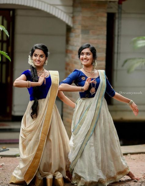 Pudava Kodukkal Dress Kerala, Onam Shoot, Onam Photoshoot, Kerala Outfits, Onam Photos, Dhanush Mass Images, Kerala Dress, Onam Special, Kerala Saree Blouse