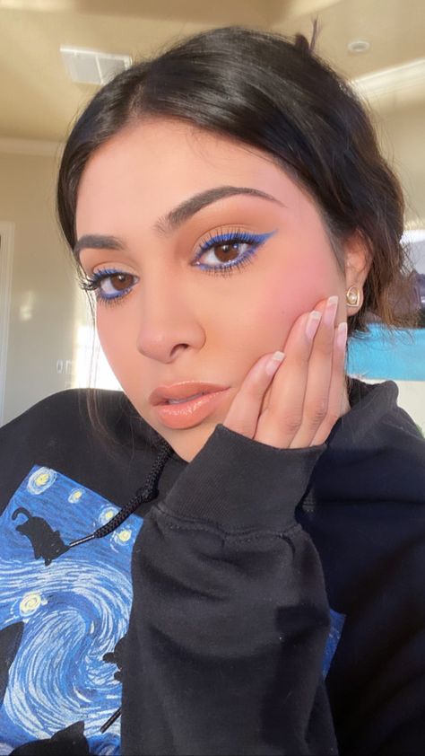 makeup , eye makeup, blue eyeliner Blue Eyeliner Bottom Lid, Makeup Looks Blue Eyeliner, Prom Makeup Blue Eyeliner, Blue Eyeliner Outfit, Coloured Winged Eyeliner, Makeup Ideas With Blue Eyeliner, Makeup Ideas Blue Eyeliner, Eye Makeup With Blue Eyeliner, Royal Blue Waterline Makeup